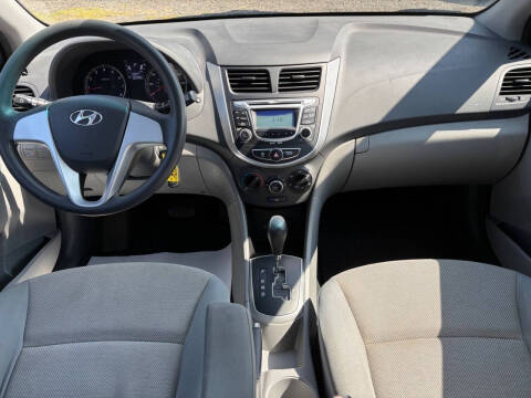 2013 Hyundai Accent GLS