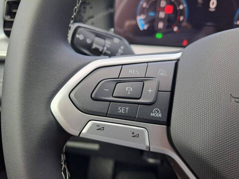 2025 Volkswagen Tiguan SE