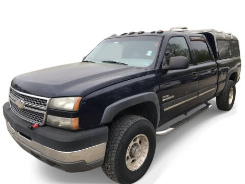 2005 Chevrolet Silverado 2500HD for sale at Strosnider Chevrolet in Hopewell VA