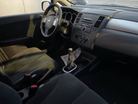 2011 Nissan Versa 1.8 S
