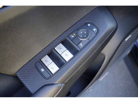 2025 Mitsubishi Outlander ES