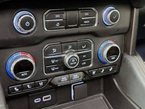 2023 GMC Yukon XL AT4