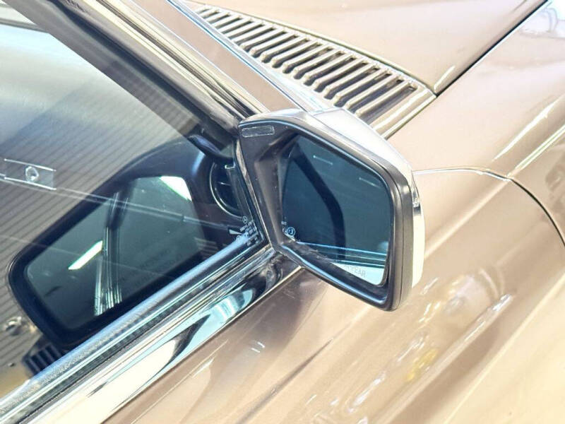 1989 Mercedes-Benz 560-Class 560 SL