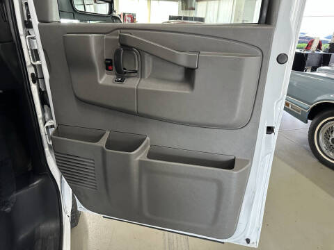 2017 Chevrolet Express LS 2500