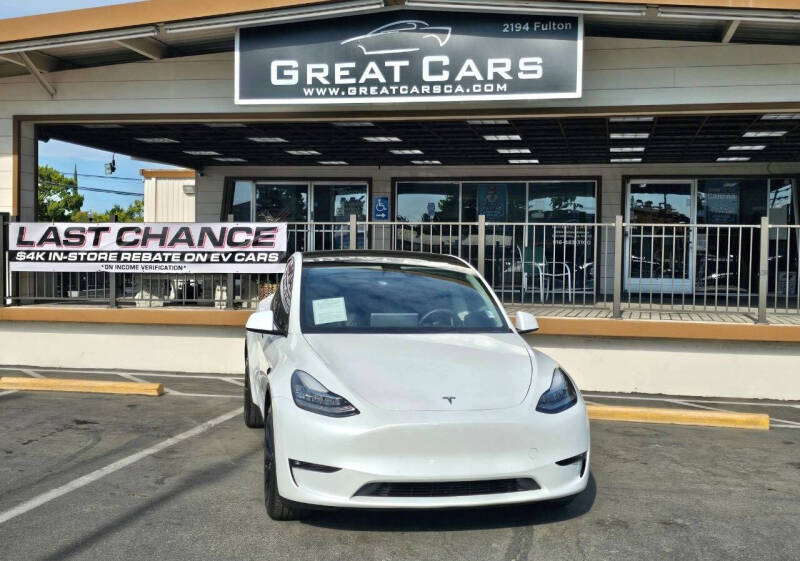 2022 Tesla Model Y Long Range's photo