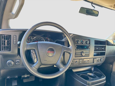 2022 GMC Savana 2500