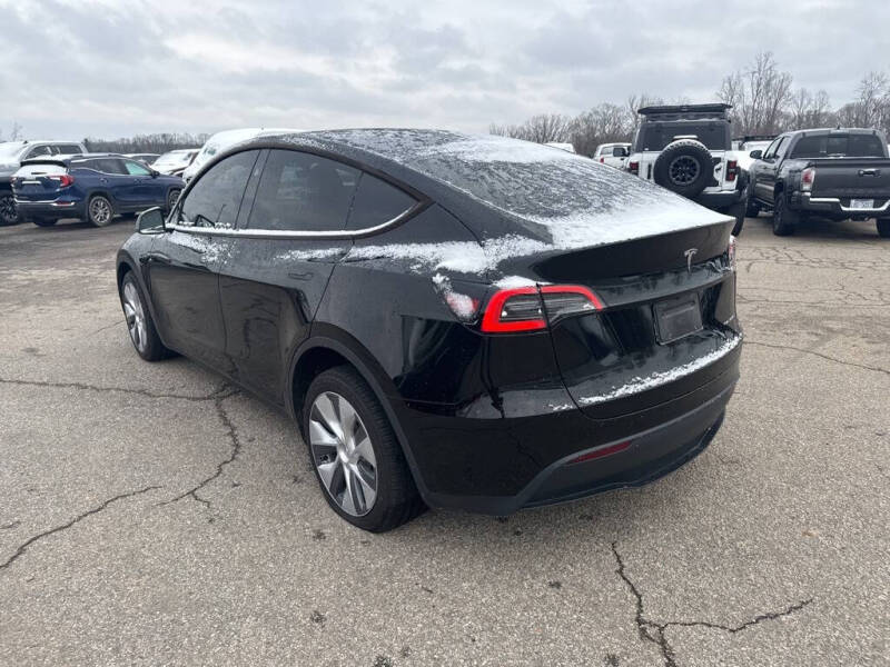 Used 2024 Tesla Model Y Long Range with VIN 7SAYGDEE0RA233840 for sale in Reidsville, NC
