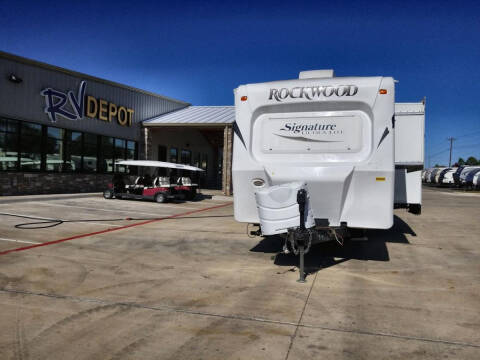 2015 Forest River ROCKWOOD 8327SS