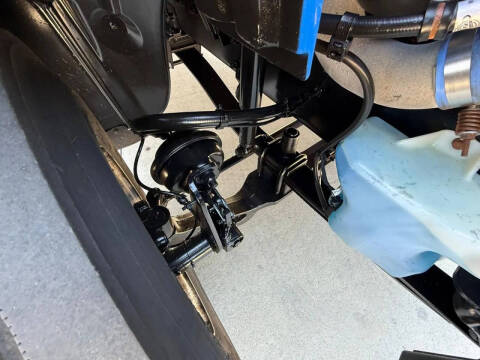 2017 Freightliner M2 106