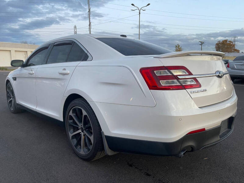 2014 Ford Taurus SHO