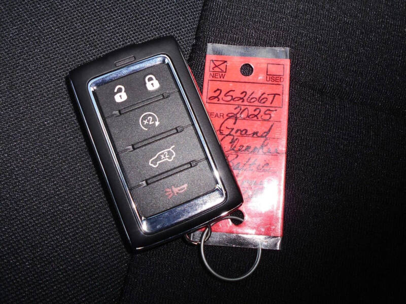 2025 Jeep Grand Cherokee