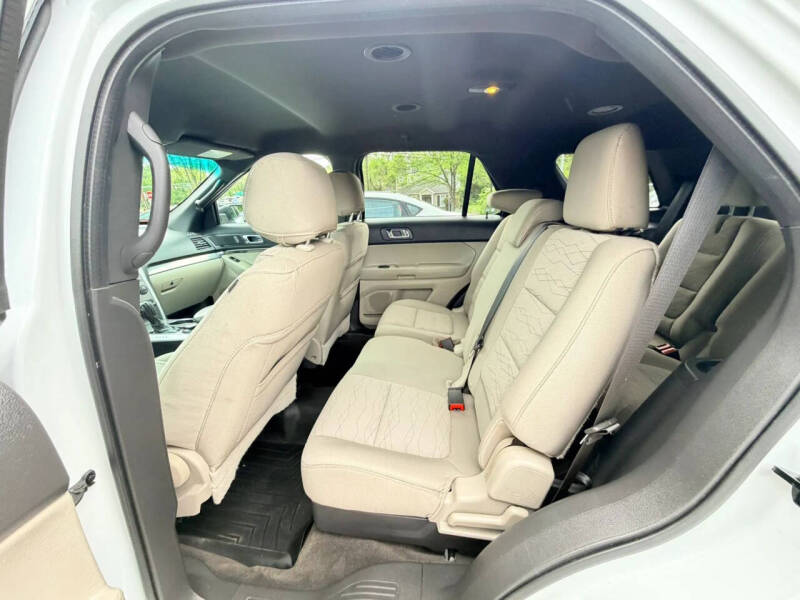 2015 Ford Explorer
