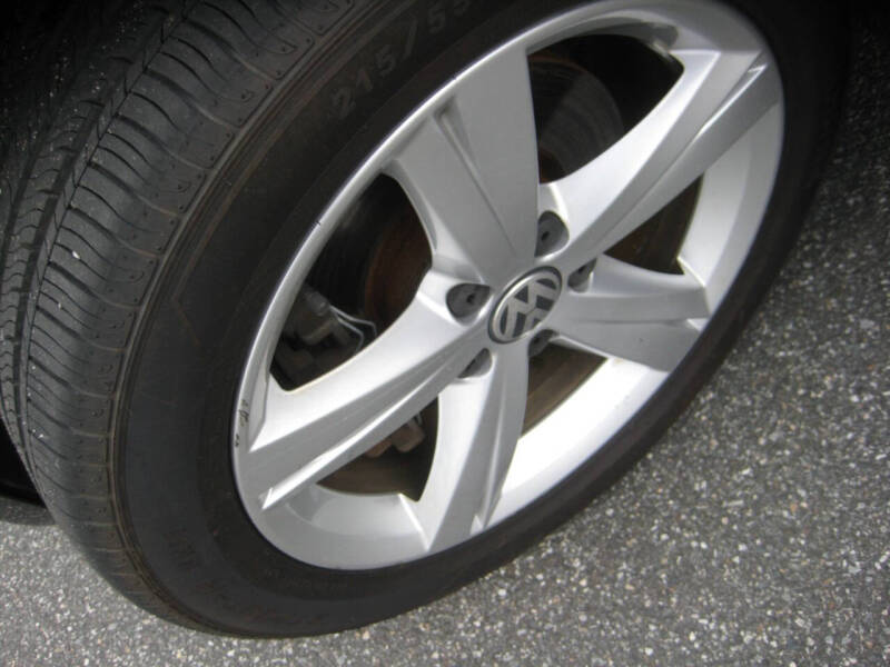 2015 Volkswagen Passat 1.8T Limited Edition