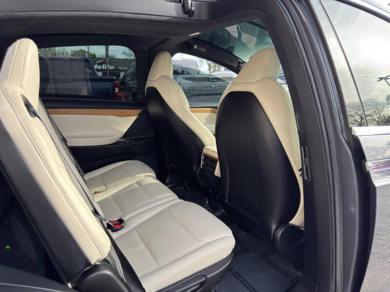 2020 Tesla Model X Long Range Plus