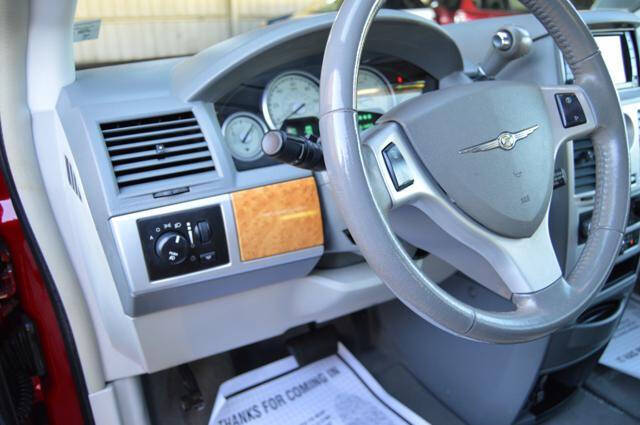 2008 Chrysler Town and Country Limited