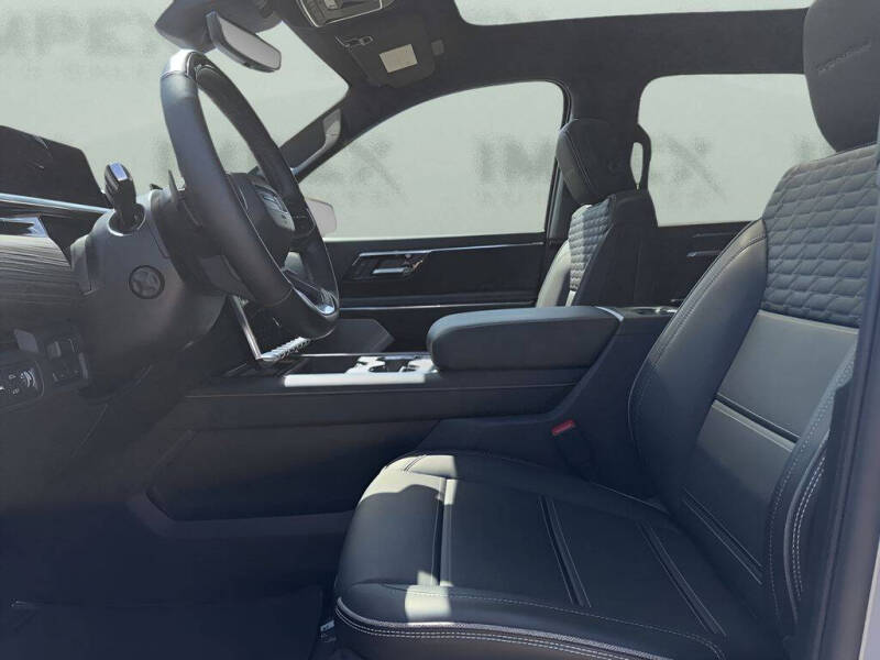 2025 GMC Sierra EV Denali