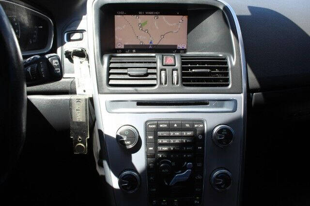 2017 Volvo XC60 T5 Dynamic