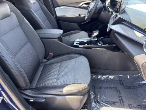2024 Chevrolet Trax LT