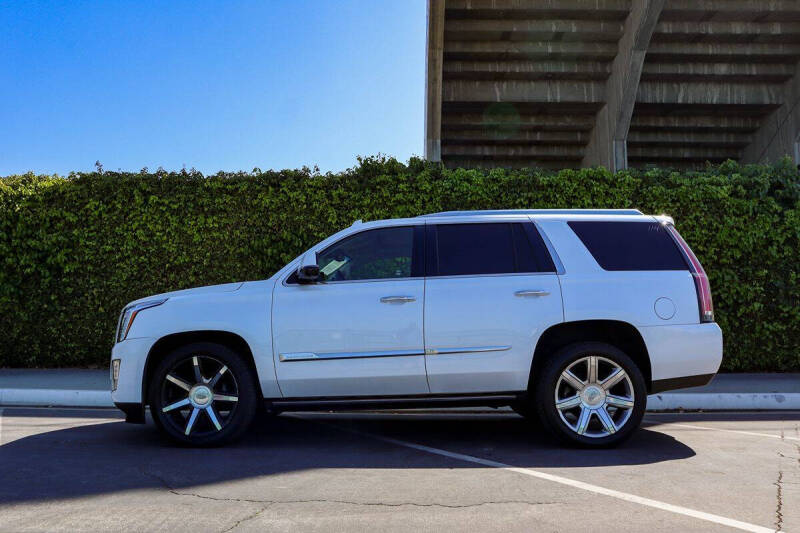 2016 Cadillac Escalade Premium Collection