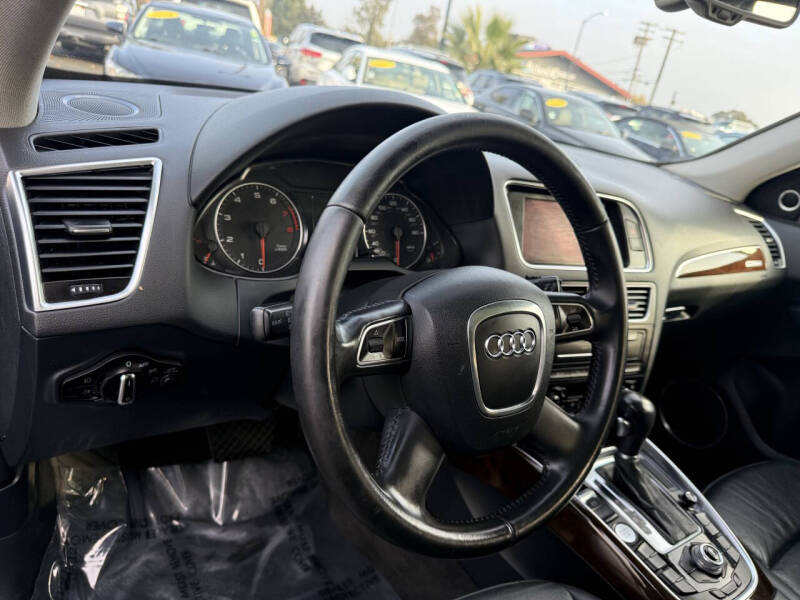 2012 Audi Q5 3.2 quattro Premium Plus