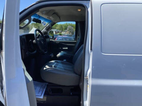2022 Chevrolet Express 2500