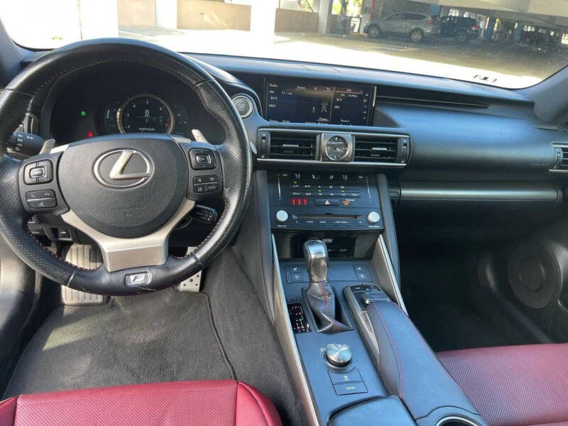 2017 Lexus IS 350