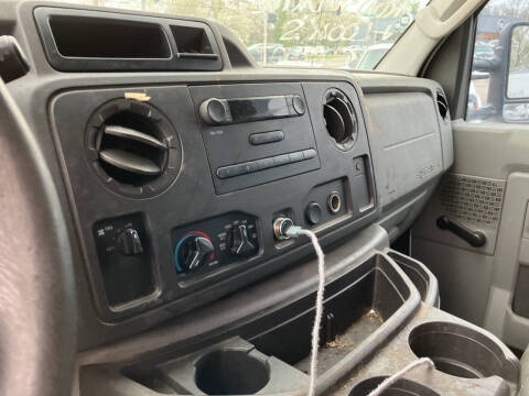 2009 Ford E-Series E-250