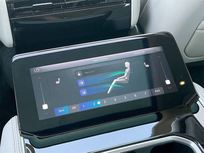 2023 Jeep Grand Wagoneer