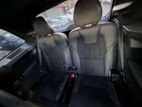 2016 Volvo XC90 T6 R-Design