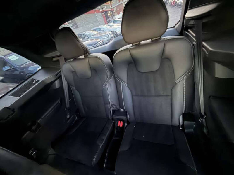 2016 Volvo XC90 T6 R-Design