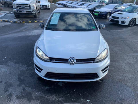 2017 Volkswagen Golf R 4Motion