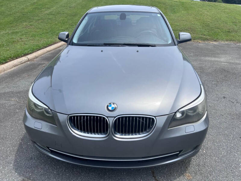 2010 BMW 3 Series 328i's photo