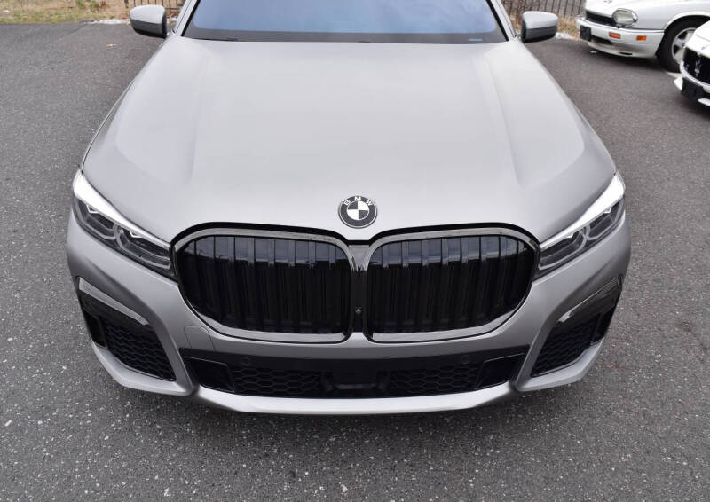 2022 BMW 7 Series M760i xDrive