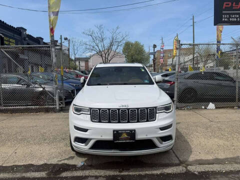 2018 Jeep Grand Cherokee Summit