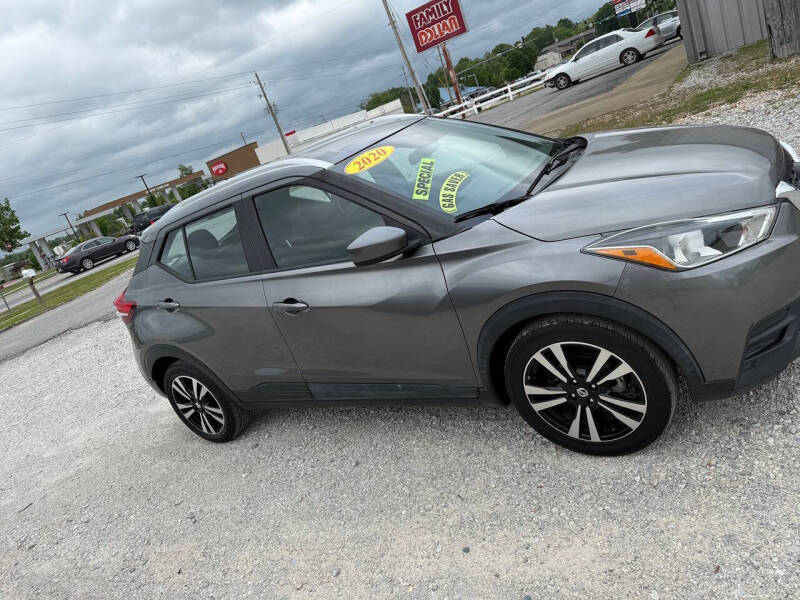 2020 Nissan Kicks SV