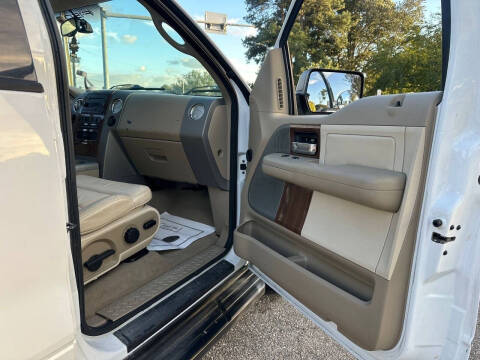 2004 Ford F-150 Lariat