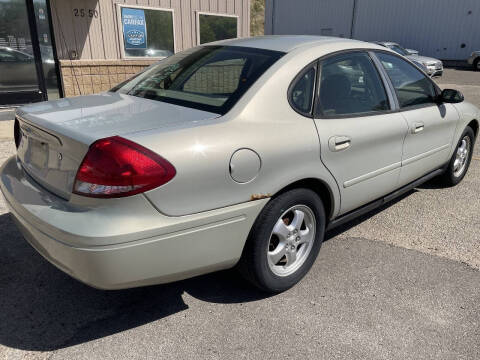 2006 Ford Taurus SE
