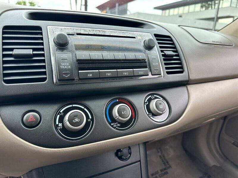 2006 Toyota Camry Standard