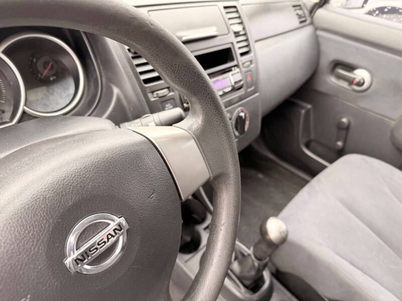 2009 Nissan Versa 1.6 Base