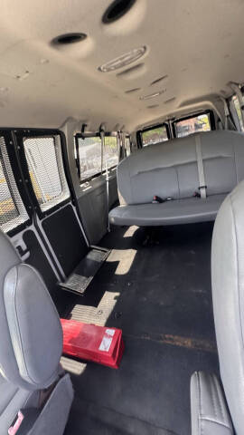 2011 Ford E-Series E-350 SD XLT