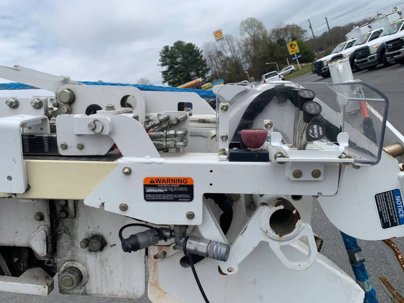 2016 Freightliner M2 106