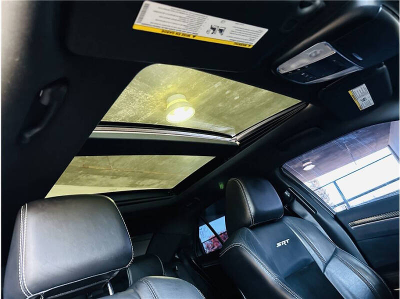 2014 Chrysler 300 SRT8