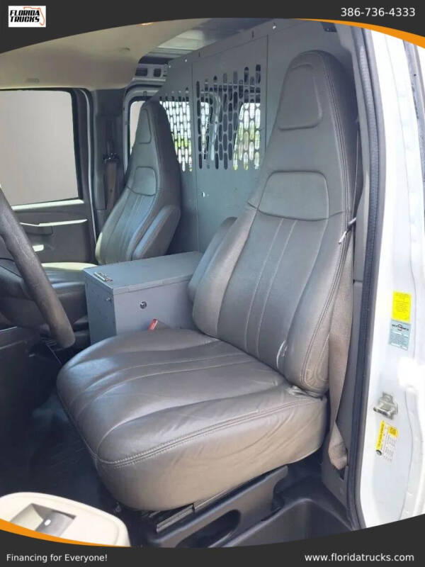 2017 Chevrolet Express 2500