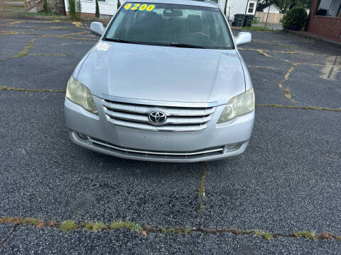 2006 Toyota Avalon for sale at Ndow Automotive Group LLC in Griffin GA