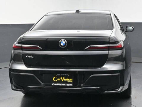 2023 BMW 7 Series 740i