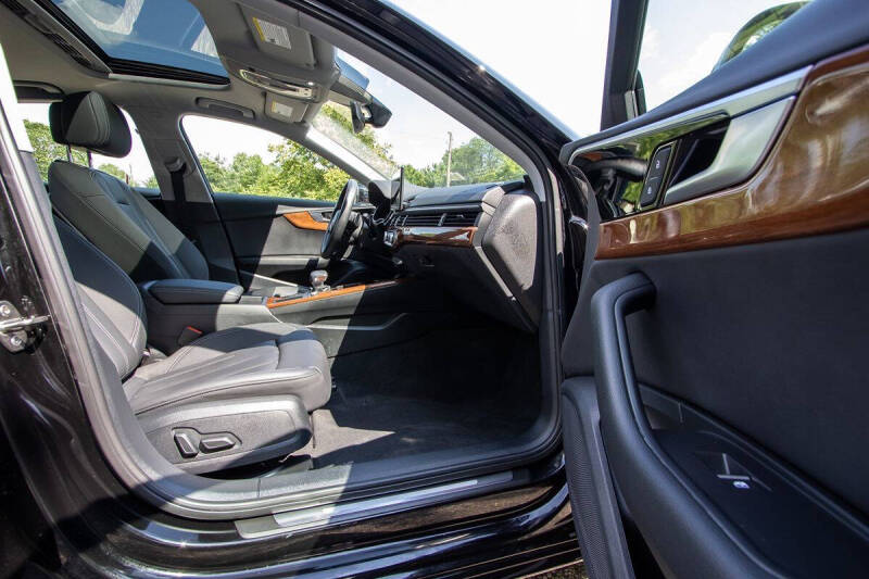 2023 Audi A4 quattro Premium 40 TFSI