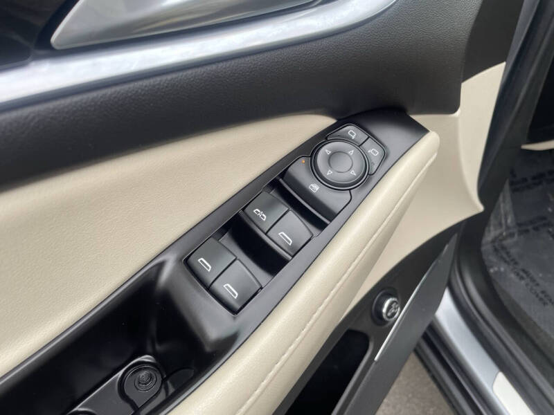 2019 Buick Enclave Essence