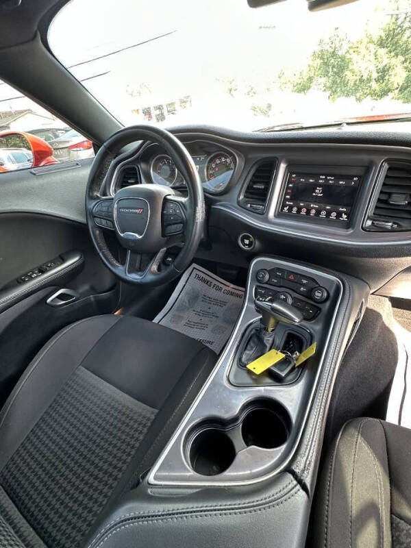 2019 Dodge Challenger SXT