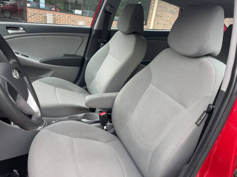2013 Hyundai Accent GS