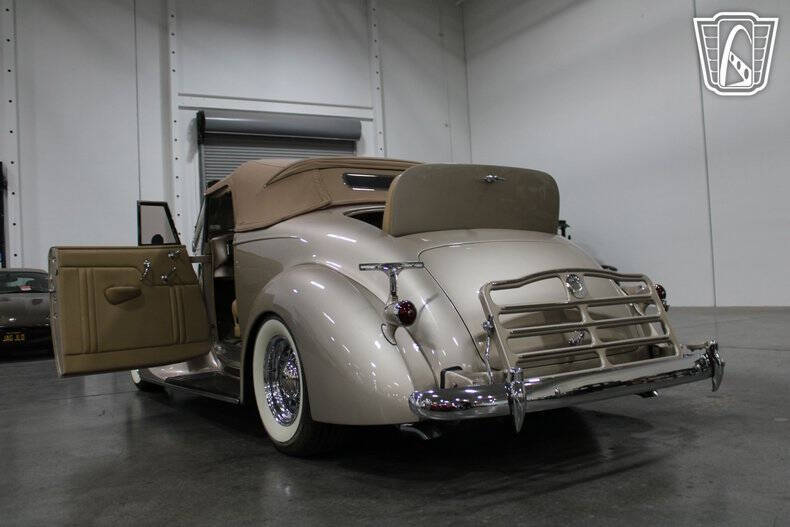 1937 Packard 115C